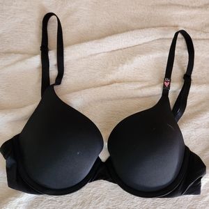 Victoria's Secret Black 32B Bra